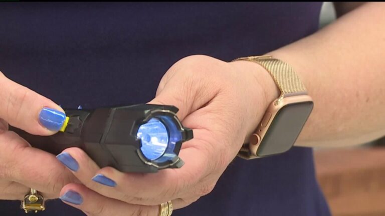 Stun Gun Laws in Iowa: Legal Status and Key Restrictions